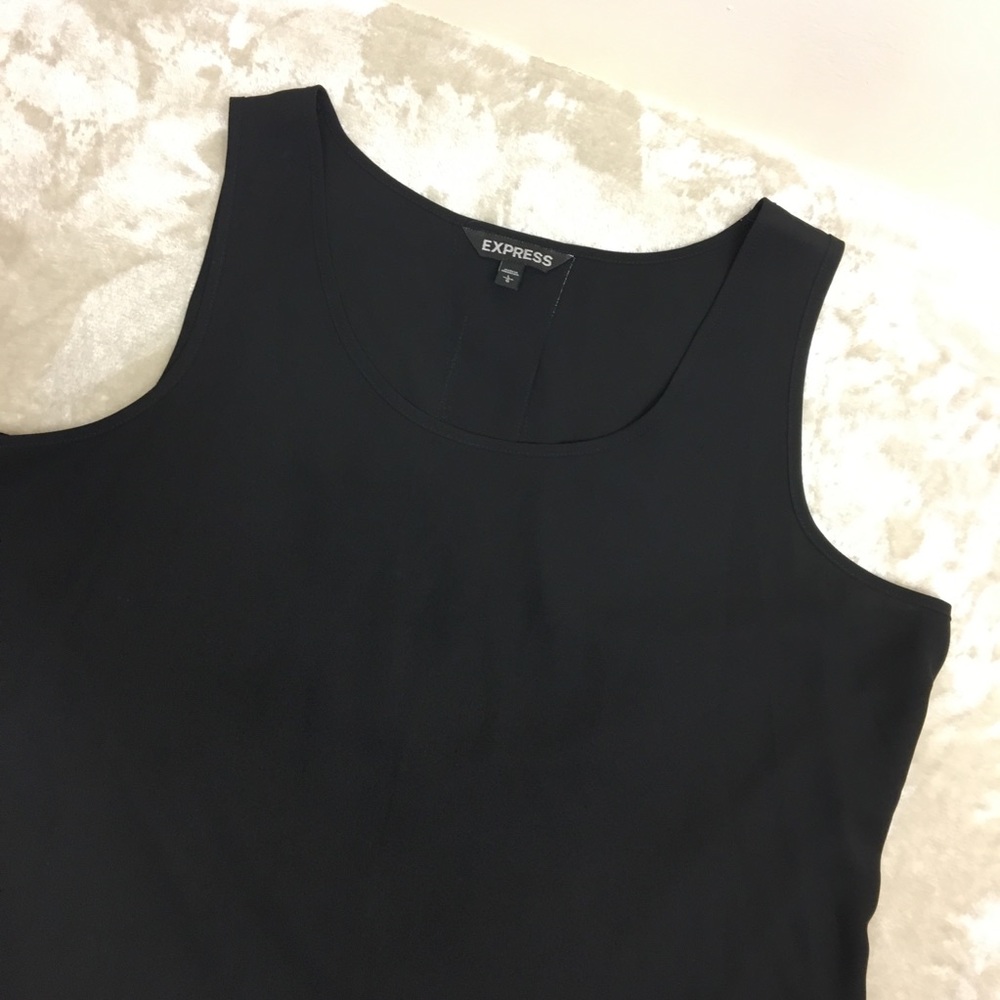 Express Tank Top - Picture 3 of 4